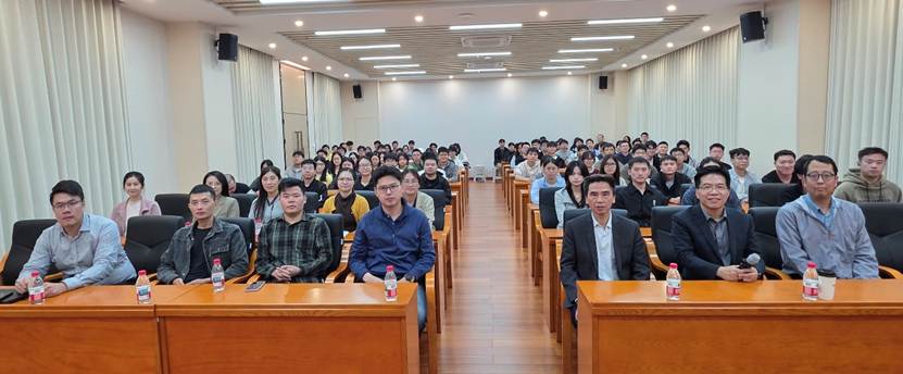 会议室里的人们 AI 生成的内容可能不正确。